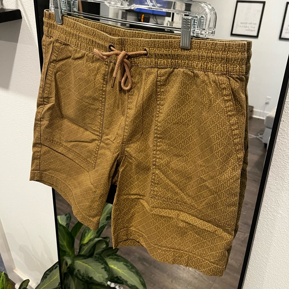 Goodiello shorts sz. Md